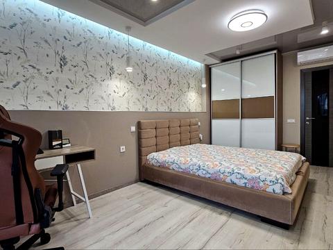 квартира за адресою Левка Лук'яненка вул. (Василя Жуковського), 16