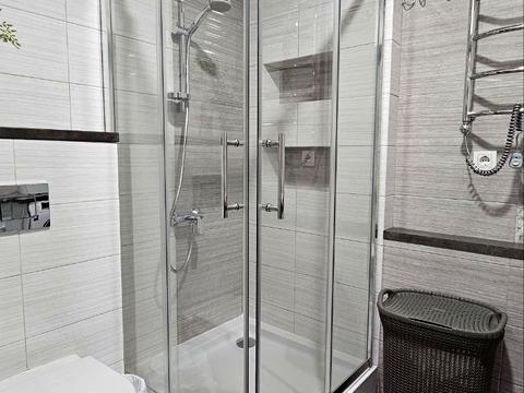 квартира за адресою Левка Лук'яненка вул. (Василя Жуковського), 16