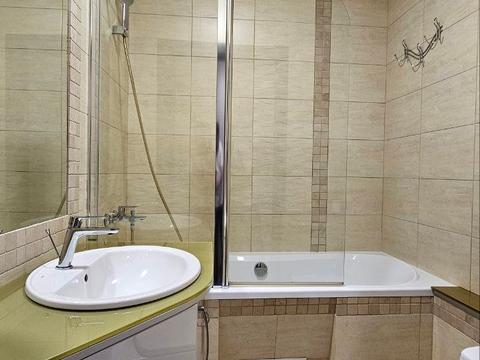 квартира за адресою Левка Лук'яненка вул. (Василя Жуковського), 16