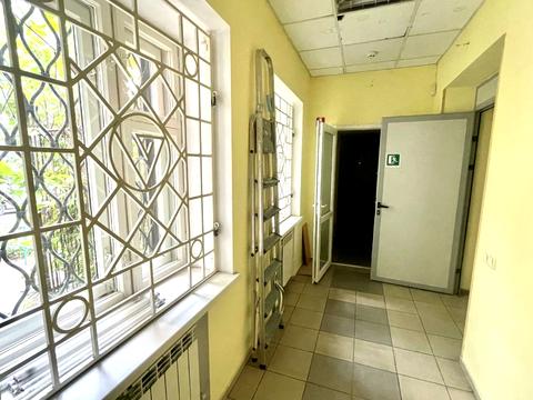 комерційна за адресою Георгія Тороповського вул. (Івана Дубового), 43