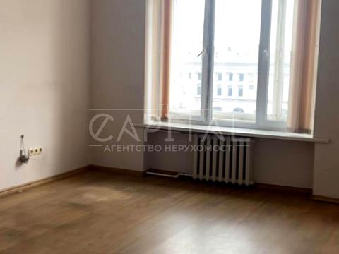 коммерческая по адресу Крещатик ул., 7/11