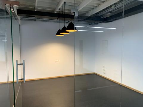 коммерческая по адресу Петрушевича пл., 3