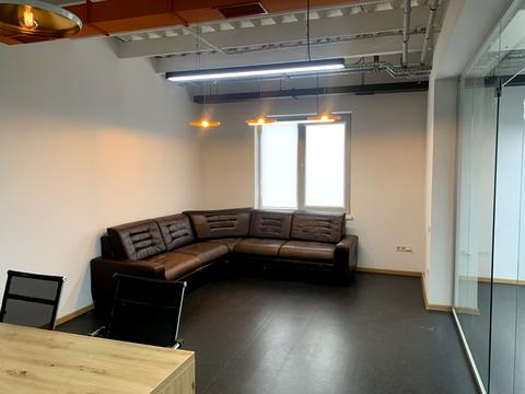 коммерческая по адресу Петрушевича пл., 3