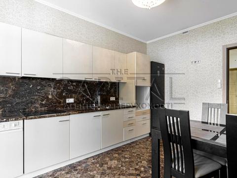 коммерческая по адресу Андрея Верхогляда ул. (Михайла Драгомирова), 16