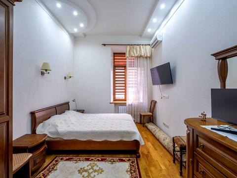 квартира по адресу Крещатик ул. (Kreschatic), 15