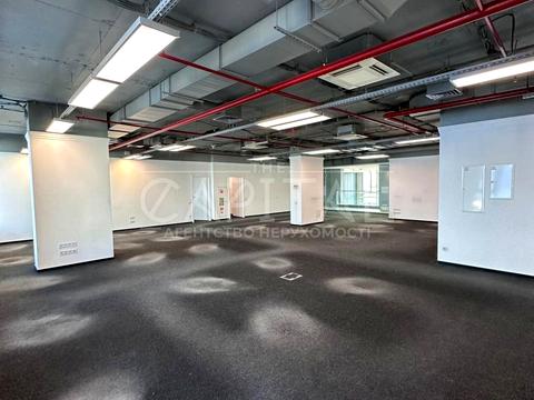 коммерческая по адресу Степана Бандеры просп. (Московський), 999