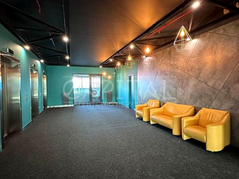 коммерческая по адресу Степана Бандеры просп. (Московський), 999