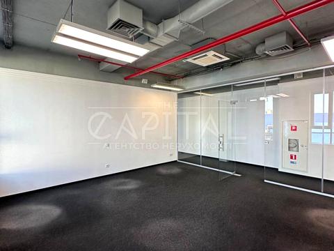 коммерческая по адресу Степана Бандеры просп. (Московський), 999