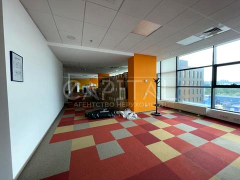 коммерческая по адресу Степана Бандеры просп. (Московський), 999