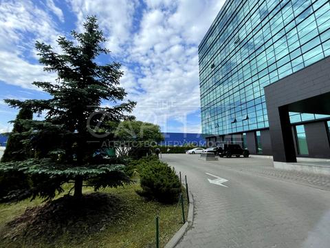 коммерческая по адресу Степана Бандеры просп. (Московський), 999