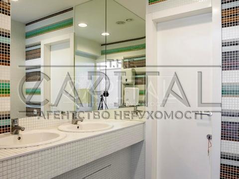 комерційна за адресою Новокостянтинівська вул., 999