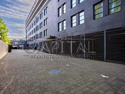 комерційна за адресою Новокостянтинівська вул., 999