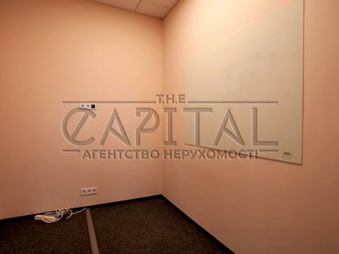 комерційна за адресою Новокостянтинівська вул., 999