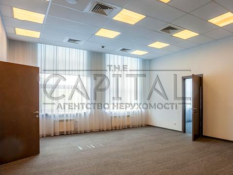 комерційна за адресою Новокостянтинівська вул., 999