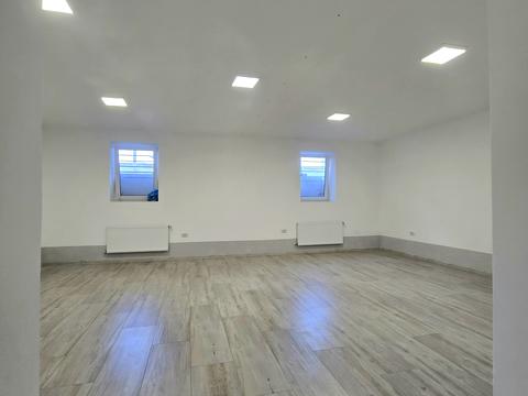 комерційна за адресою Жасминова вул., 9