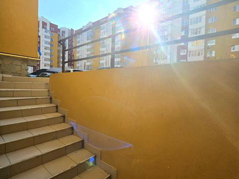 комерційна за адресою Жасминова вул., 9