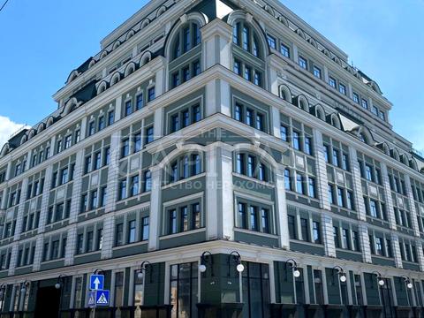 комерційна за адресою Спаська вул., 10-В