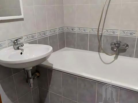 квартира за адресою Верховної Ради бульв., 8/20