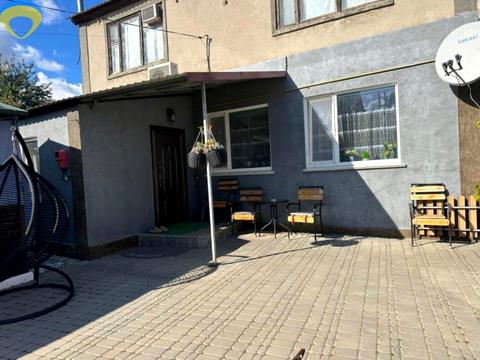 будинок за адресою Хутірська вул.