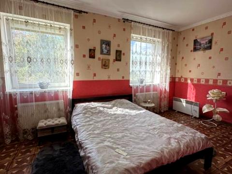 будинок за адресою Хутірська вул.