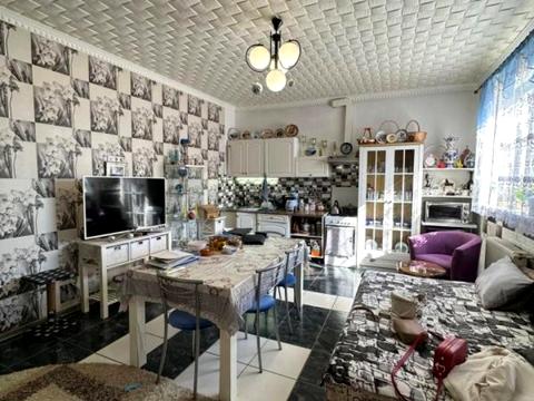 будинок за адресою Хутірська вул.