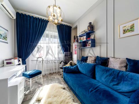 будинок за адресою Святкова