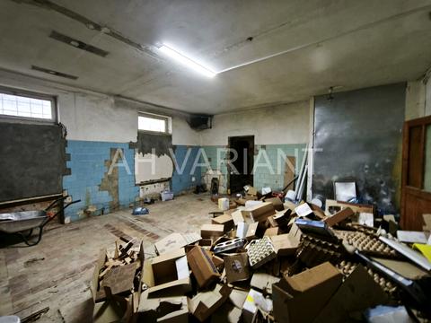 коммерческая по адресу Василя Стуса, 34