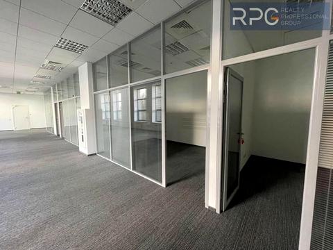 комерційна за адресою Новокостянтинівська вул., 18