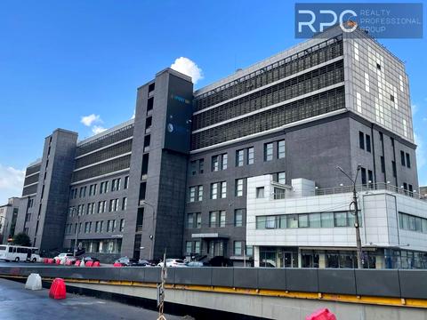 комерційна за адресою Новокостянтинівська вул., 18