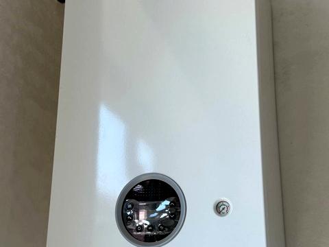 дом по адресу Евгения Патона ул., 15