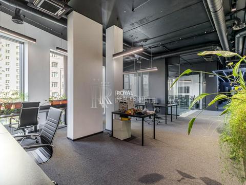 коммерческая по адресу Антоновича ул. (Горького), 74