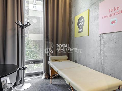 коммерческая по адресу Антоновича ул. (Горького), 74