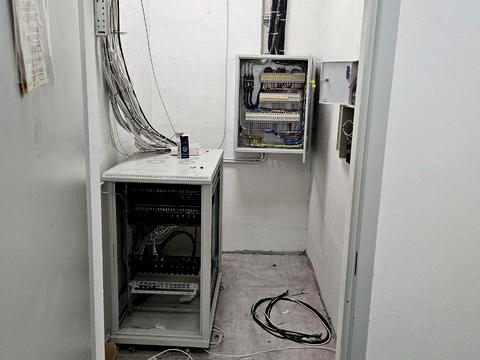 комерційна за адресою Борщагівська вул., 154