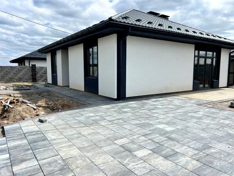 будинок за адресою Наталії Ужвій