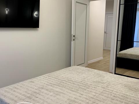 квартира за адресою Героїв Крут вул., 4