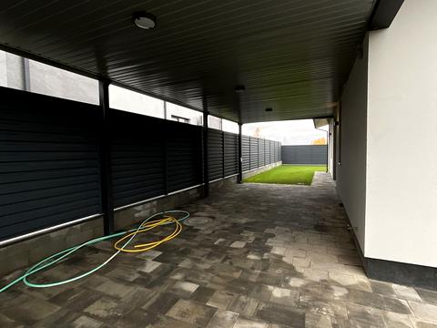 будинок за адресою Грушева вул.