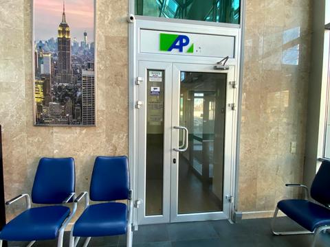 коммерческая по адресу Дегтяревская ул., 27