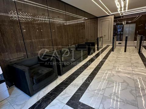 комерційна за адресою Саксаганського вул., 80