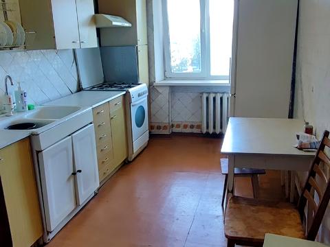 кімната за адресою Геранієва вул., 2