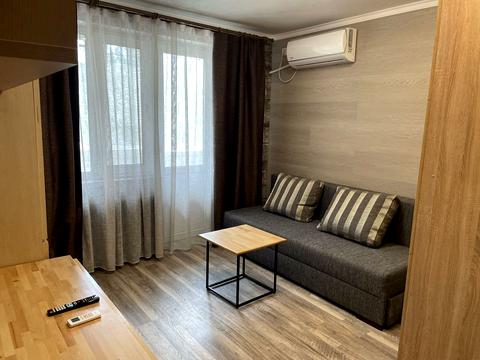 квартира за адресою Дмитра Яворницького просп. (Карла Маркса), 94-А