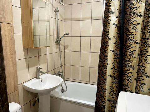 квартира за адресою Дмитра Яворницького просп. (Карла Маркса), 94-А