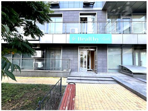 комерційна за адресою Дніпровська набережна вул., 14