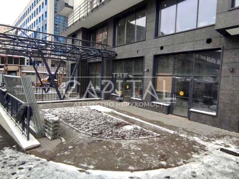 комерційна за адресою Василя Стуса вул., 35/37г