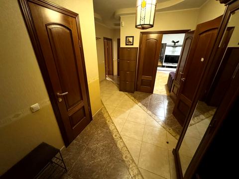 квартира за адресою Миколи Амосова вул., 4