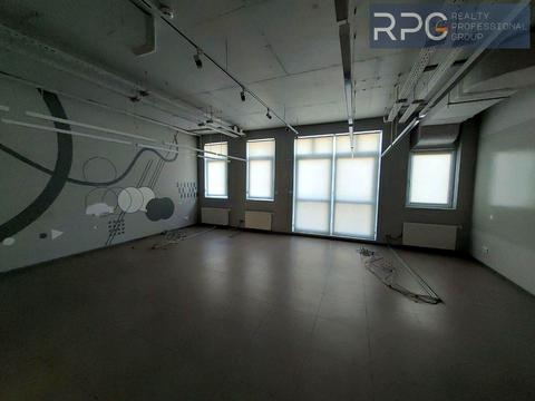 комерційна за адресою Спаська вул., 5