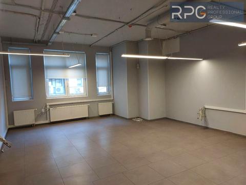 комерційна за адресою Спаська вул., 5