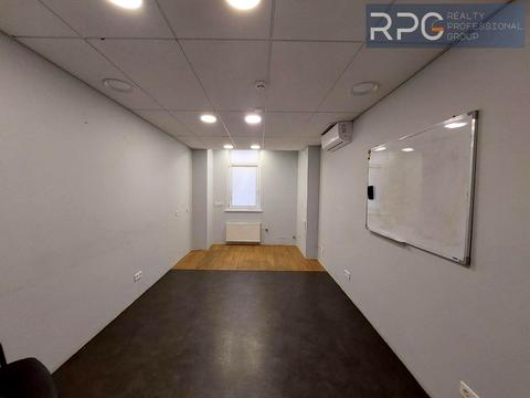 комерційна за адресою Спаська вул., 5