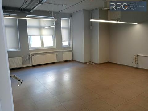 комерційна за адресою Спаська вул., 5