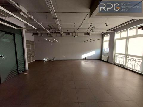 комерційна за адресою Спаська вул., 5