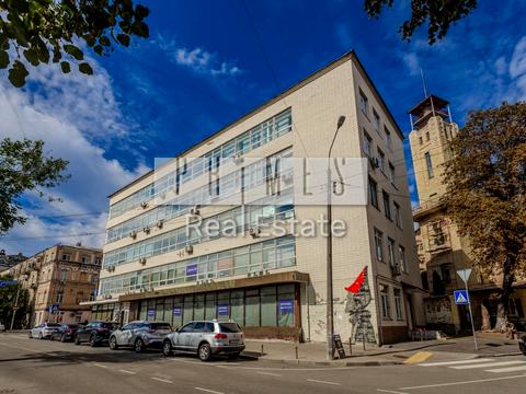 комерційна за адресою Спаська вул., 9